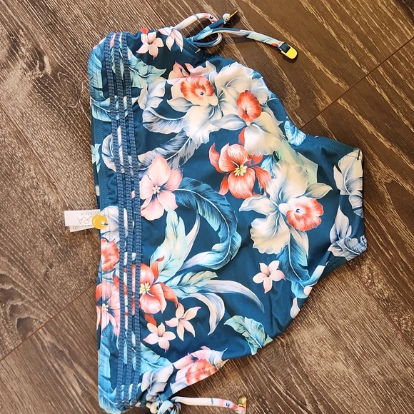 Floral print bikini - Picture 3 of 6